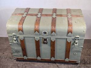 lot 114 image: Large Antique Steamer Trunk with Wood Slats and Metal Hardware approximately 38 12 inches in length, 22 inches in width, and 26 inches in height
