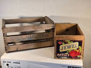 lot 125 image: Vintage Wooden Crates VIS Brand West Side Cantaloupes and Jewel Apples