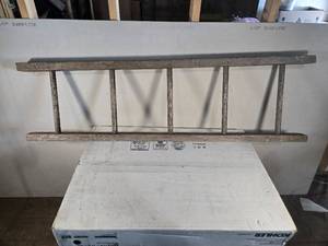lot 140 image: Vintage Decor Wooden Ladder approximately 60 inches in length.