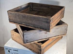 lot 153 image: Lot of 3 Wooden Crates approx. 24 12 x 23