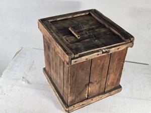 lot 169 image: Antique Wooden Crate with Sliding Lid