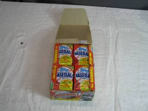 lot 11 image: Full Box of 1988 Topps Baseball Cards 36 Unopened Packs