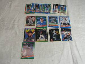 lot 19 image: Lot of Minnesota Twins Baseball Cards Featuring Kirby Puckett, Scott Erickson, and Kent Hrbek