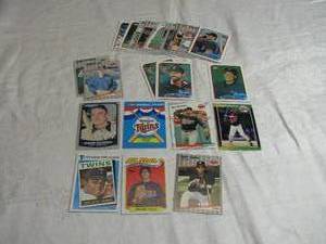 lot 25 image: Lot of Minnesota Twins Baseball Cards Featuring Harmon Killebrew, Tony Oliva, Frank Viola, and Kent Hrbek