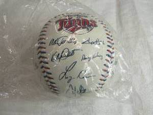lot 32 image: Minnesota Twins Facsimile Autographed Baseball