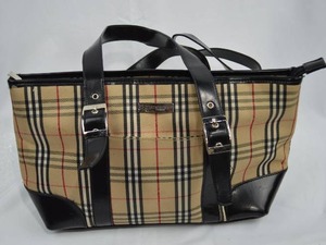 lot 7 image: Burberry Tote Handbag