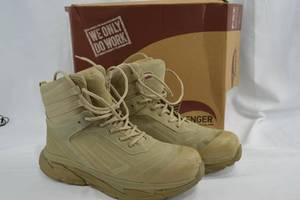 lot 35 image: Avenger Composite Safety Toe Work Boots, 12 Wide