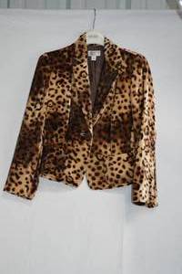 lot 125 image: Talbots cheetah print Blazer 8
