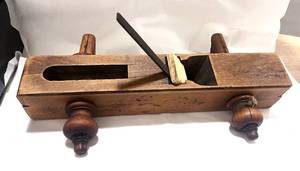 lot 78 image: Antique Wood Plane Bench Plane Smoothing Plane 12