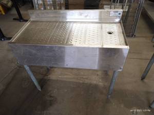 lot 17 image: Krowne Underbar Drainboard