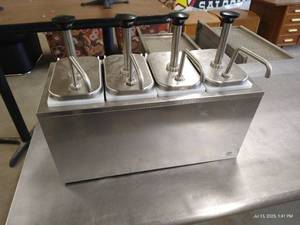 lot 23 image: Condiment Dispenser