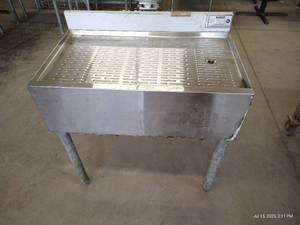 lot 31 image: Krowne Underbar Drainboard