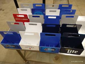 lot 59 image: (20) Condiment Caddies