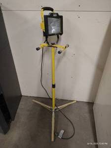 lot 76 image: Work Site Light