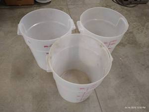 lot 82 image: (3) 22qt Measuring Buckets
