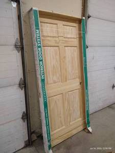 lot 84 image: 36 Pine Interior Door