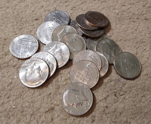 lot 115 image: (20) 1976 Bicentennial Kennedy Half Dollars