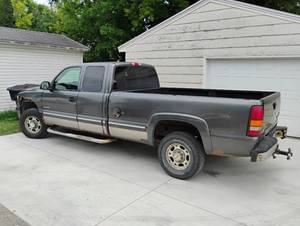 lot 14 image: Chevy Silverado 2500 Truck