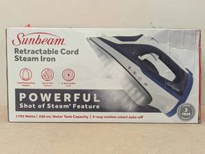 lot 84 image: Sunbeam 1700W Steam Iron with Retractable Cord and Shot of Steam Feature