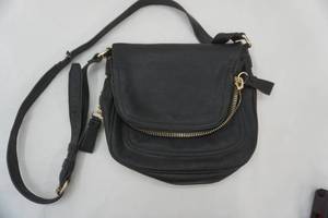 lot 11 image: Madison West Leather Purse-Black
