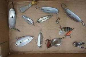 lot 34 image: Vintage Fishing Lures