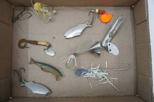 lot 41 image: Vintage Fishing Lures