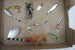 lot 43 image: Vintage Fishing Lures