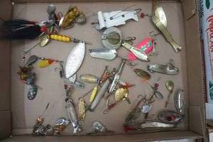 lot 80 image: Vintage Fishing Lures