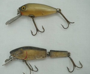 lot 96 image: Vintage Lures Deep R Doodle & L&S MirrOLure Sinker