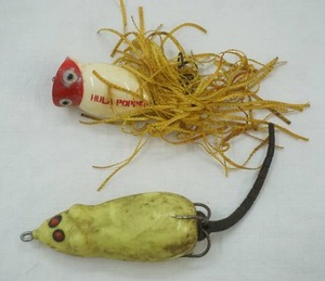 lot 110 image: Vintage Lures Hula Popper and Rubber Mouse