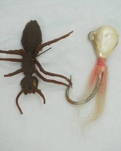 lot 118 image: Vintage Lures Bucktail Jig & Rubber Insect