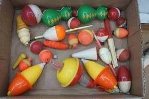lot 164 image: Vintage and Novelty Bobbers