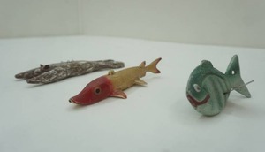 lot 173 image: 3 Vintage Ice Fishing Decoys