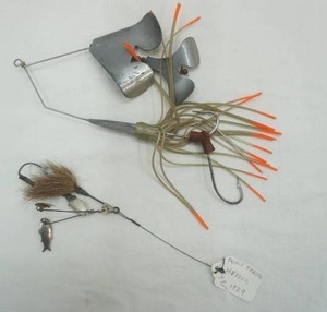 lot 178 image: Vintage Buzzbait Topwater Spinner and 1929 Heddon Triple Teaser