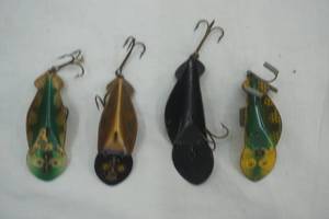 lot 188 image: 4ct Vintage Bucks Baits Spoonplugs