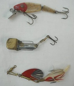 lot 201 image: 3ct Vintage Fishing Lures