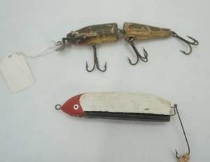 lot 202 image: 2ct Vintage Fishing Lures