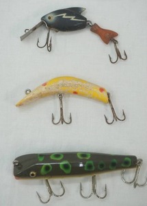 lot 218 image: 3ct Vintage Fishing Lures