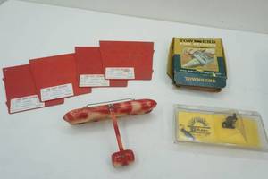 lot 231 image: Bait Dividers, Large Lure, Vintage Fish Skinner, Off Shore Side-Planer
