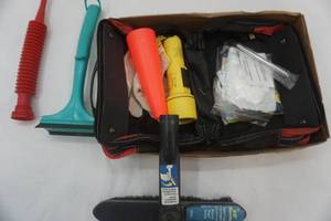 lot 242 image: Emergency Car Kit & Cleaning Tools