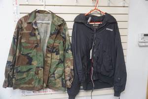 lot 258 image: Camo Jacket & Heated Jacket