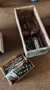 lot 90 image: Collection of Vintage Cotter Crank Arms and Parts