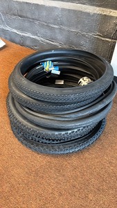 lot 150 image: Collection of 8 Mixed 26 and 27.5 Bicycle Tires