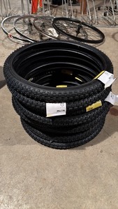 lot 154 image: Set of 10 20x1.75 Bicycle Tires