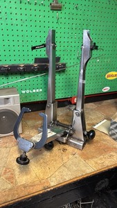lot 197 image: Park Tool Wheel Truing Stand