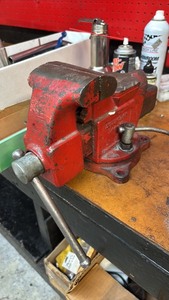 lot 203 image: Columbian Bench Vise Made in USA