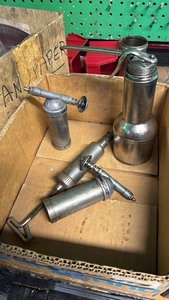 lot 235 image: Collection of 4 Metal Oilers and Grease Injectors