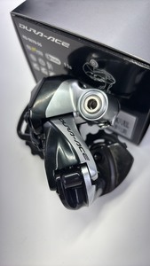 lot 654 image: Shimano Dura Ace Di2 Rear Derailleur RD-9070-SS