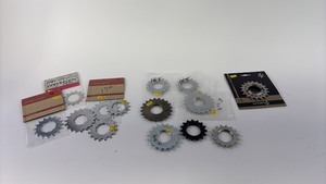 lot 660 image: Collection of Single Speed and Track Cogs Assorted Sizes