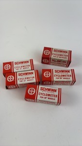 lot 662 image: Set of 5 Schwinn Cyclometers for 20 and 24 Wheels in Original Boxes